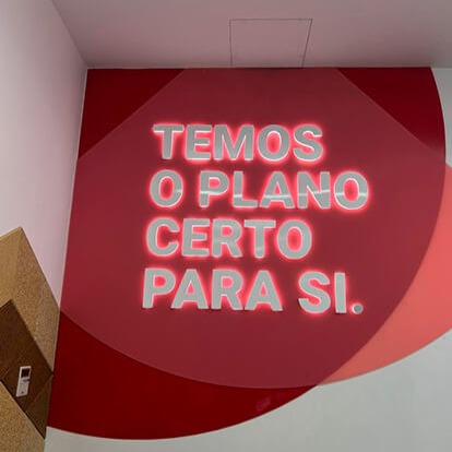 Letras em acrílico retroiluminado